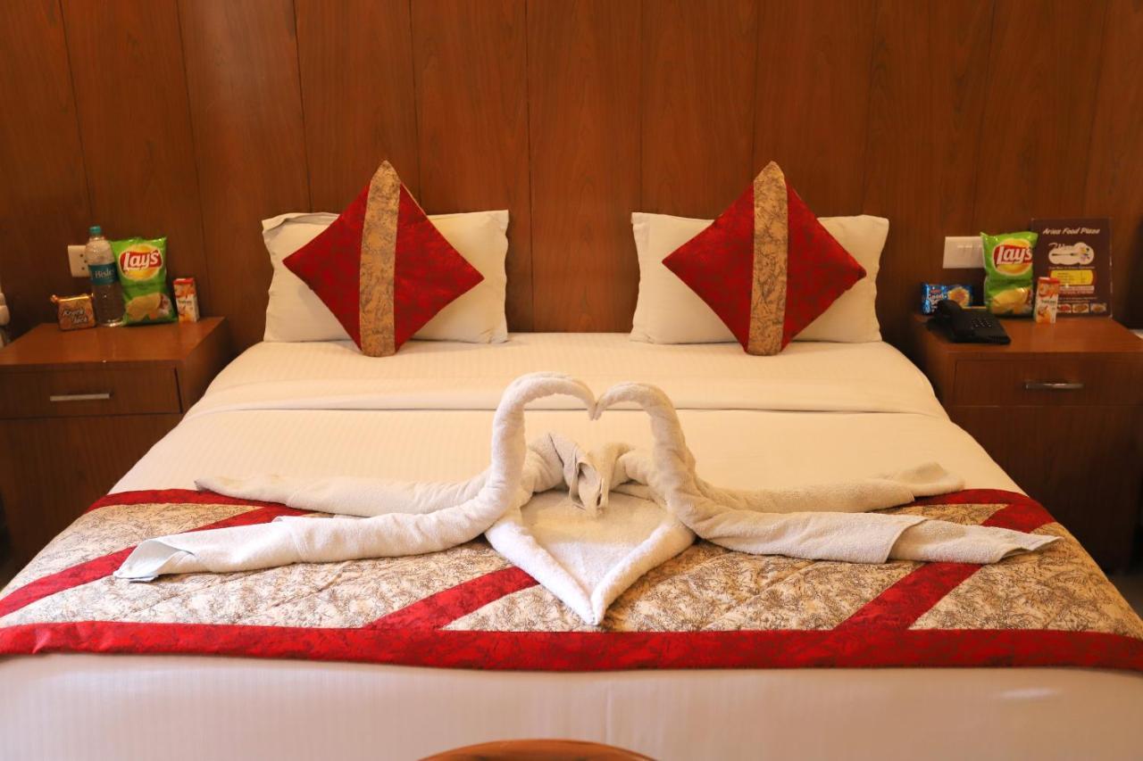 Hotel Aries นิวเดลี ภายนอก รูปภาพ